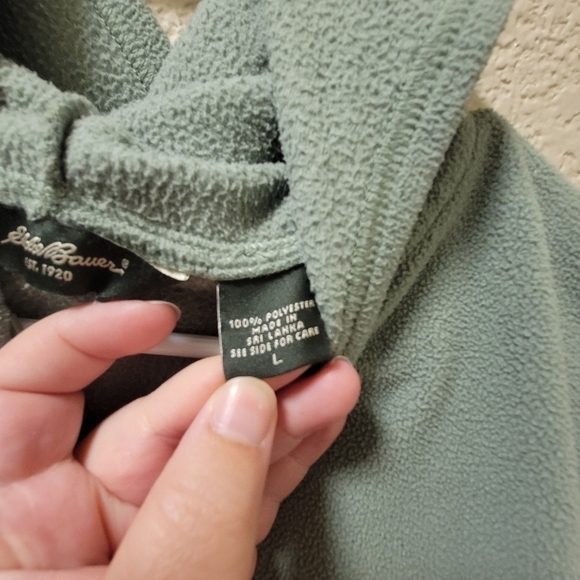 Eddie Bauer Polar Fleece Ladies Green Vest Size Large Zipper Pocket - Picture 3 of 5
